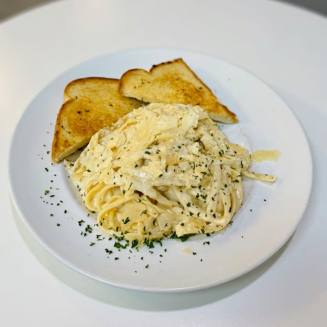 Fettuccine Alfredo.